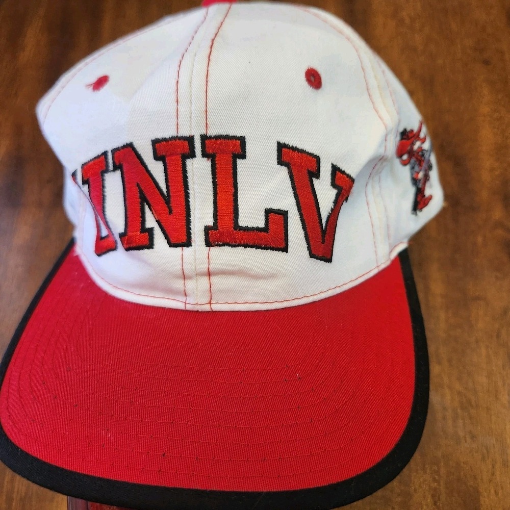 Vintage Starter UNLV Rebels Hat Snapback Script Logo NCAA College 90s Cap